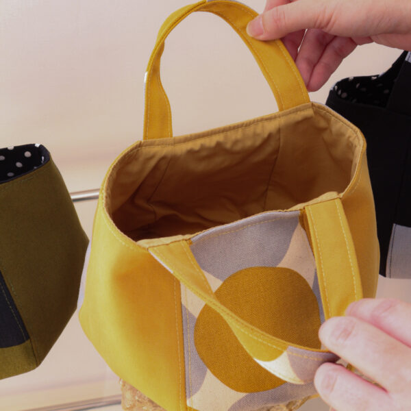 IMG_8298 熱氣球造型手拿包-活潑圓點/三色可選(小)